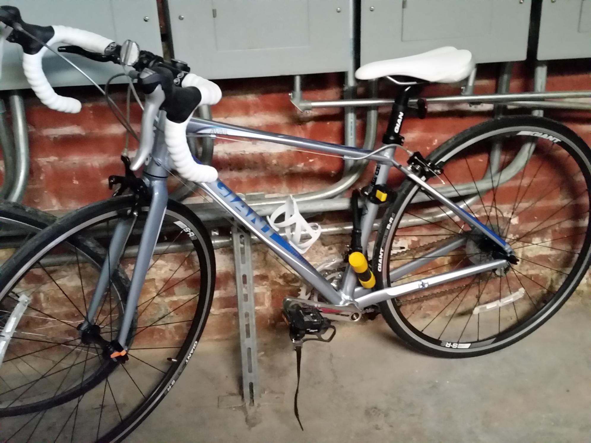 2013 Giant Avail 3 Silver or Gray and Blue