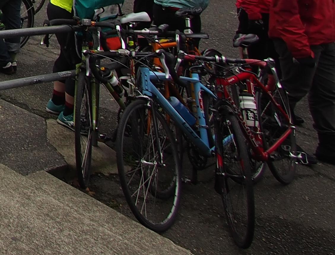 2003 GT Bicycles series 4  Blue and White