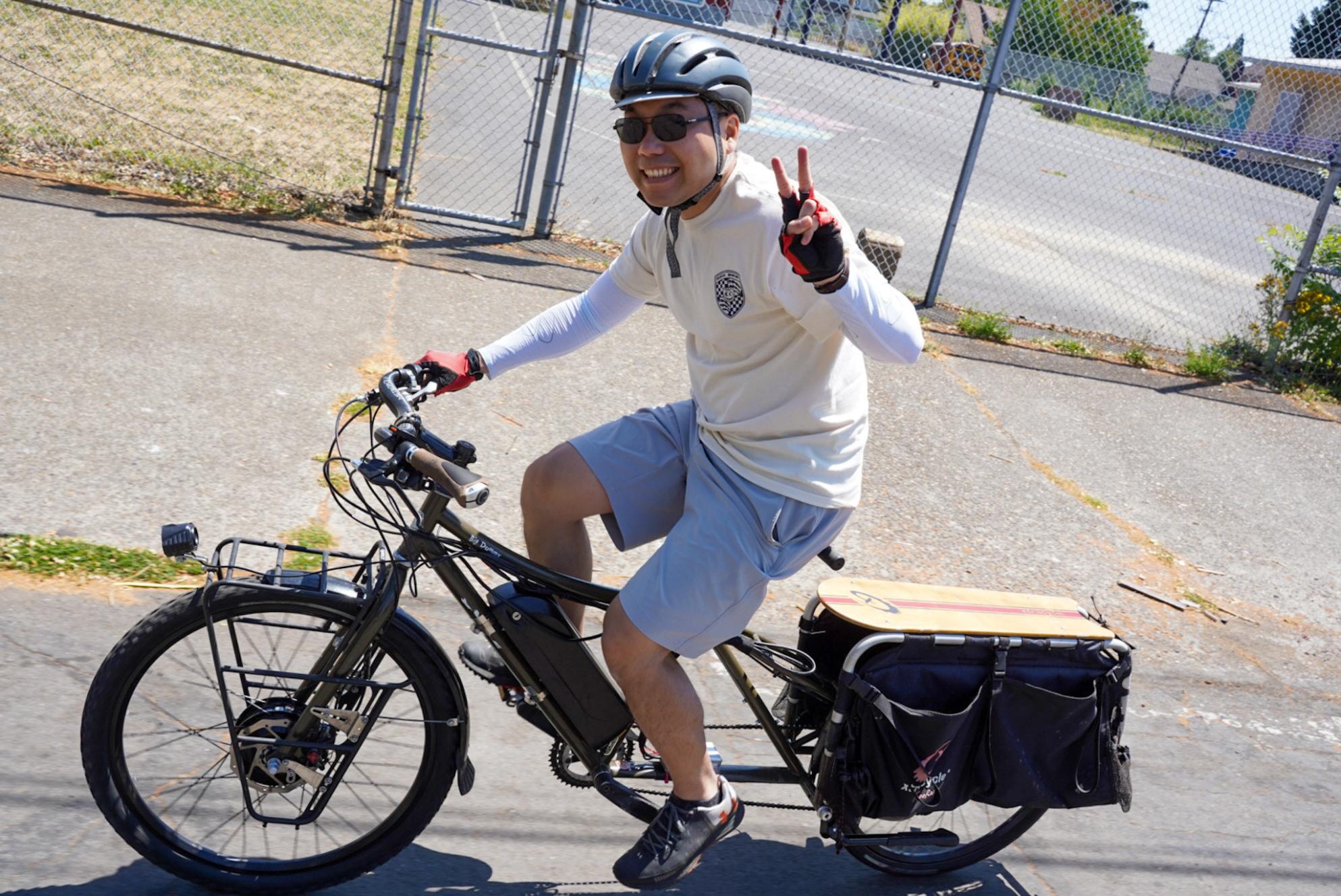 2008 Surly Big Dummy cargo bike (rear storage) Green