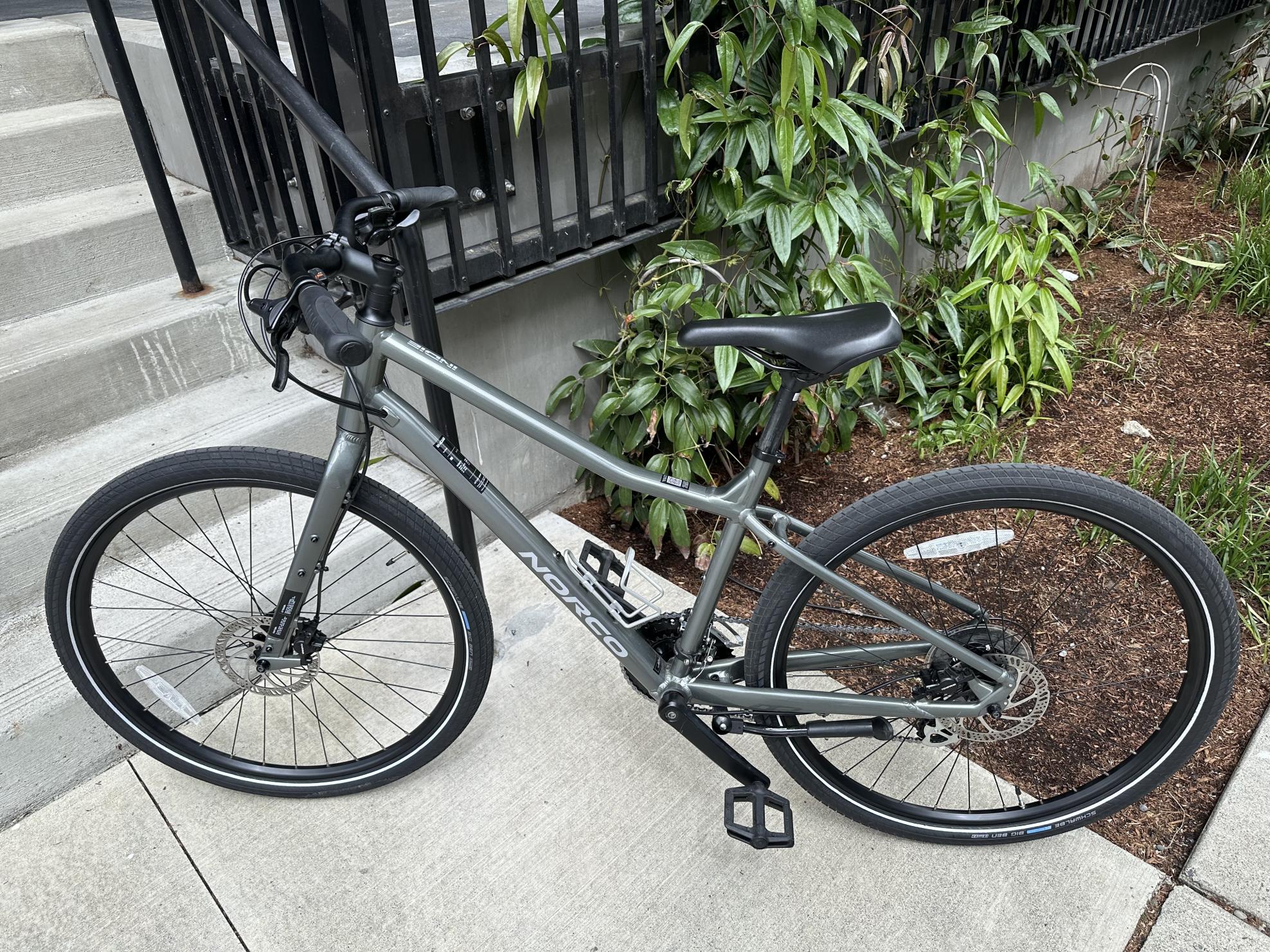2022 Norco Bikes Indie 2 Silver, gray or bare metal