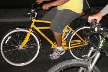 1984 Schwinn cruiser Yellow or Gold