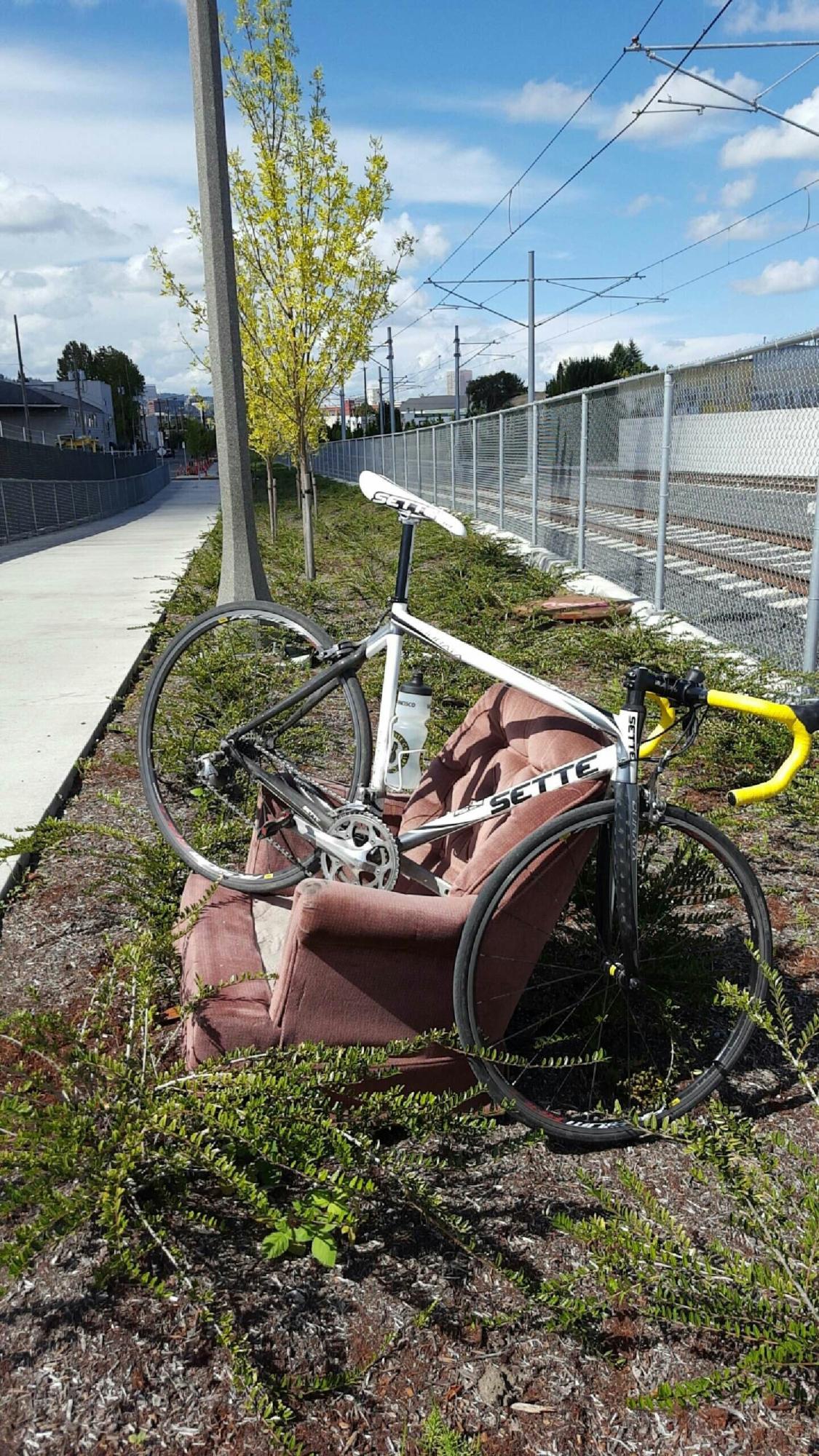 2013 Sette Durata 2.0 White, Black, and Silver or Gray