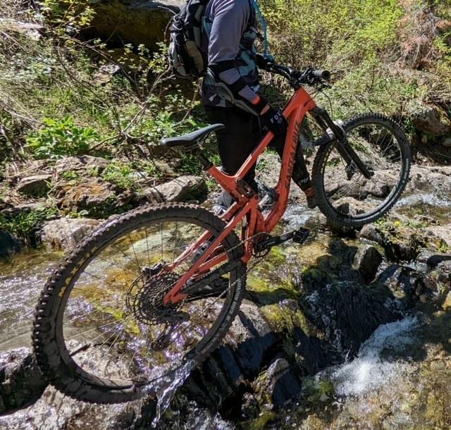 2021 Santa Cruz Hightower Orange