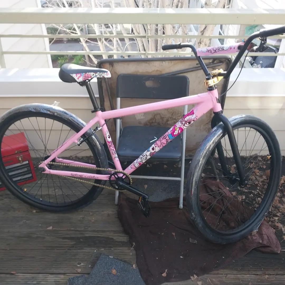 2022 Throne Cycles Goon Pink