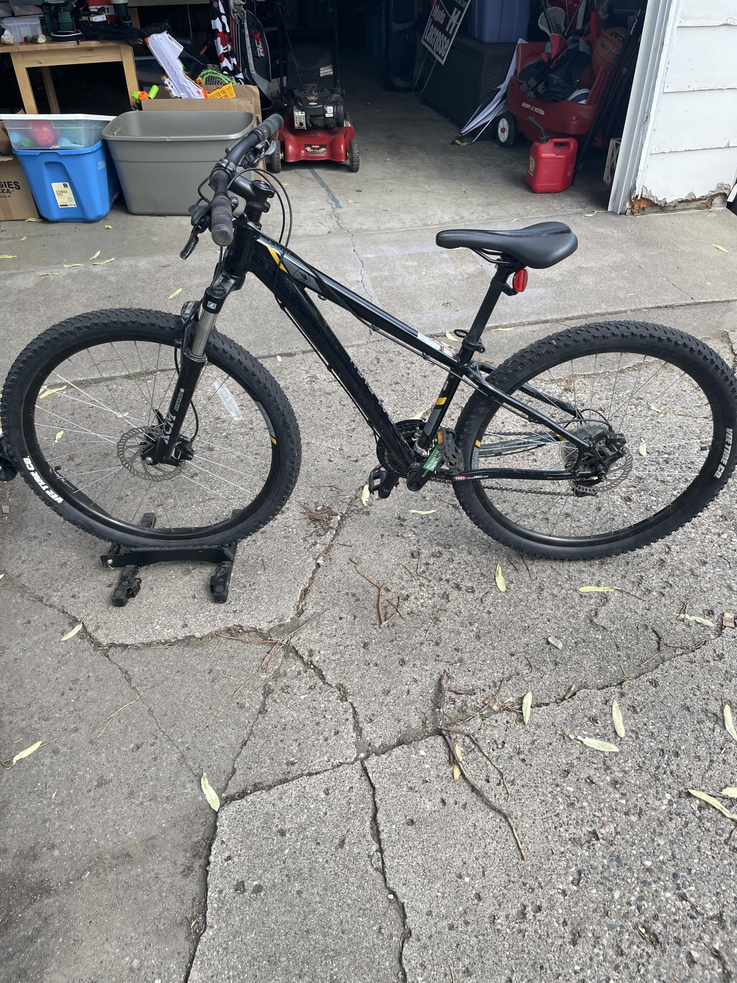 2025 Raleigh Talus 3 Black