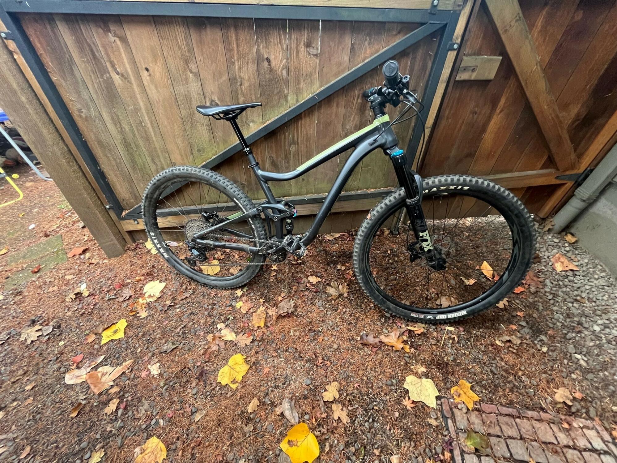 2018 Giant Trance Black and Green