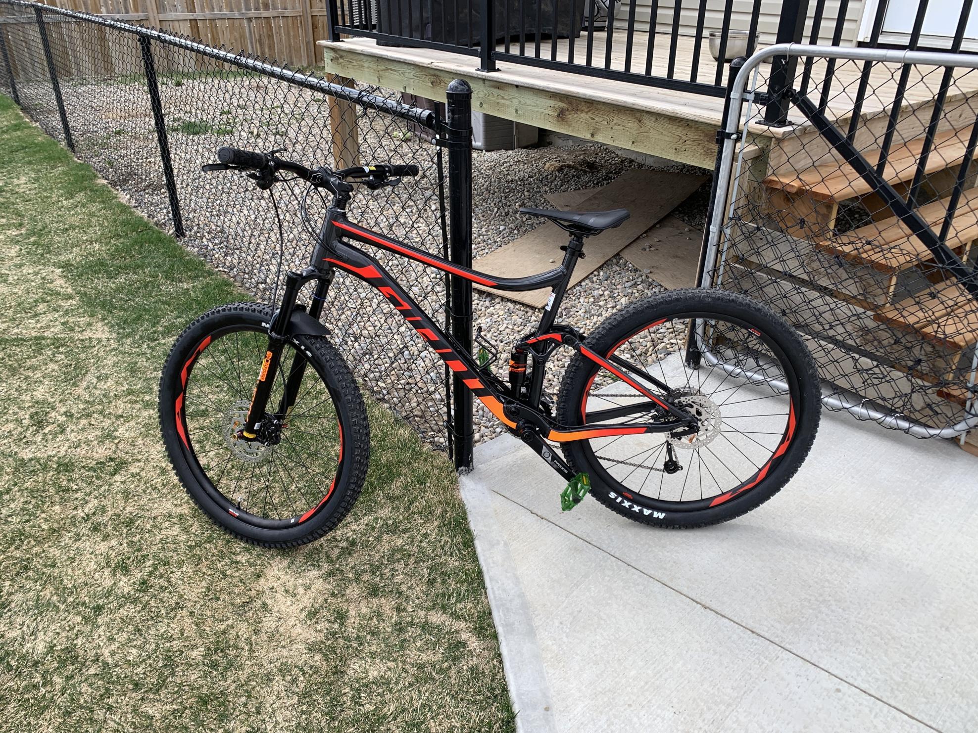 2019 Giant Stance Black, Orange, and Red