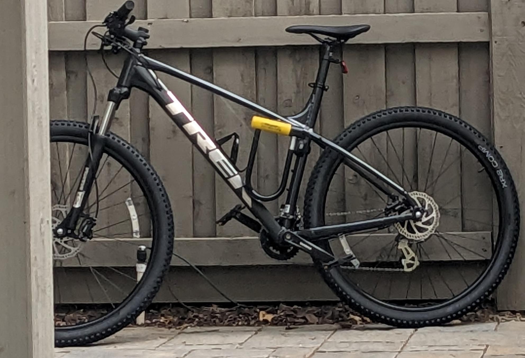 2023 Trek Marlin Black