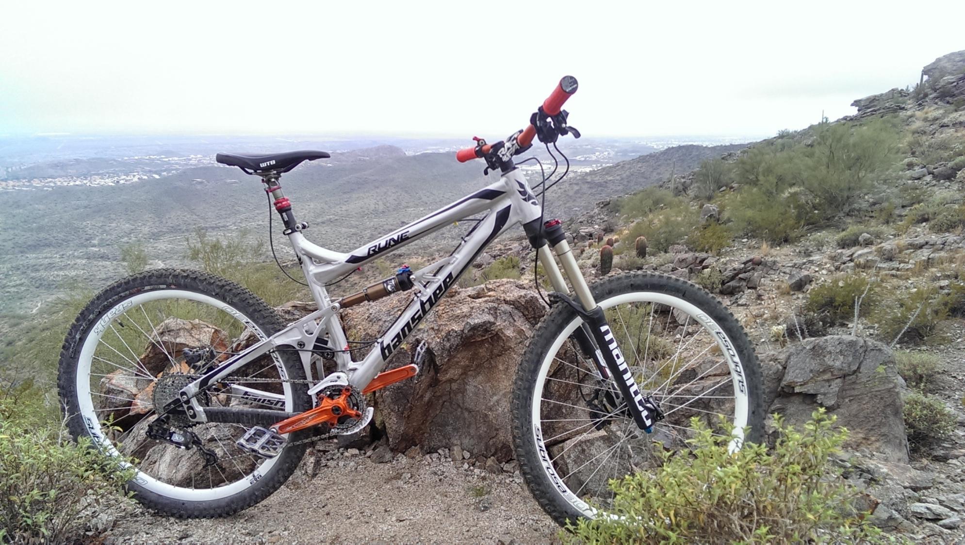 2013 Banshee Bikes rune v2 Silver or Gray