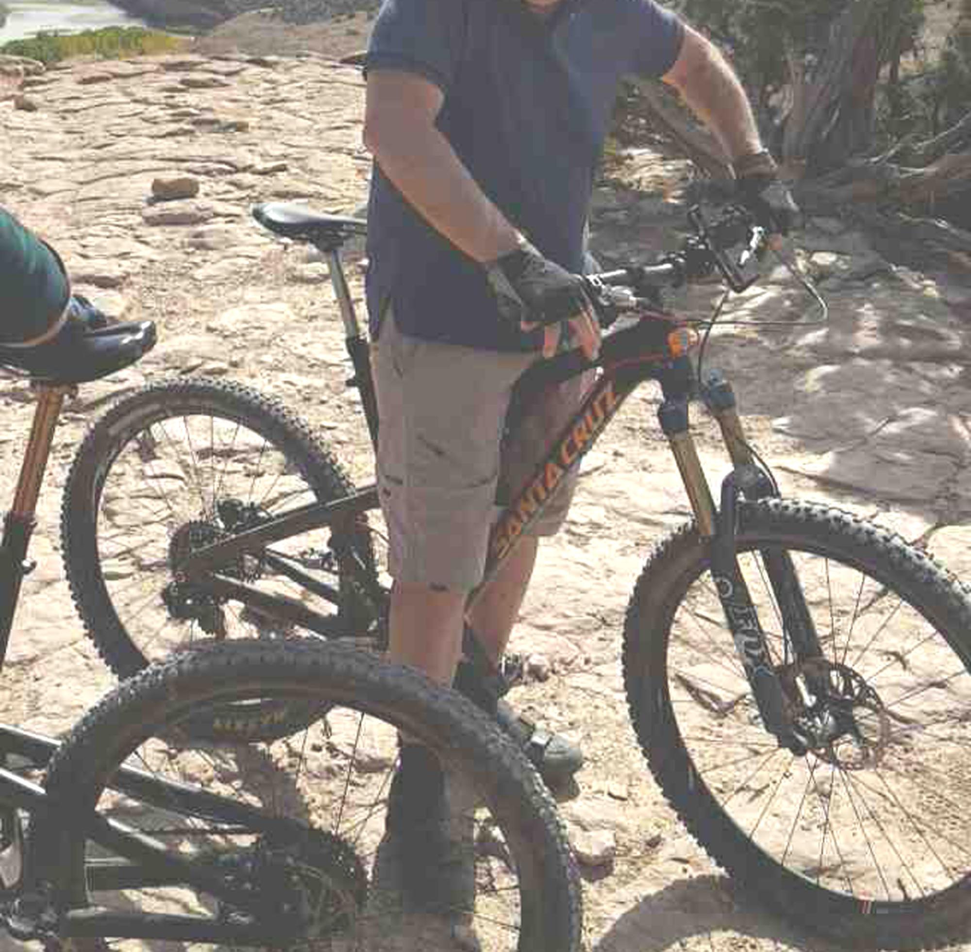 2014 Santa Cruz bronson/ carbon fiber Black, Blue, and Orange