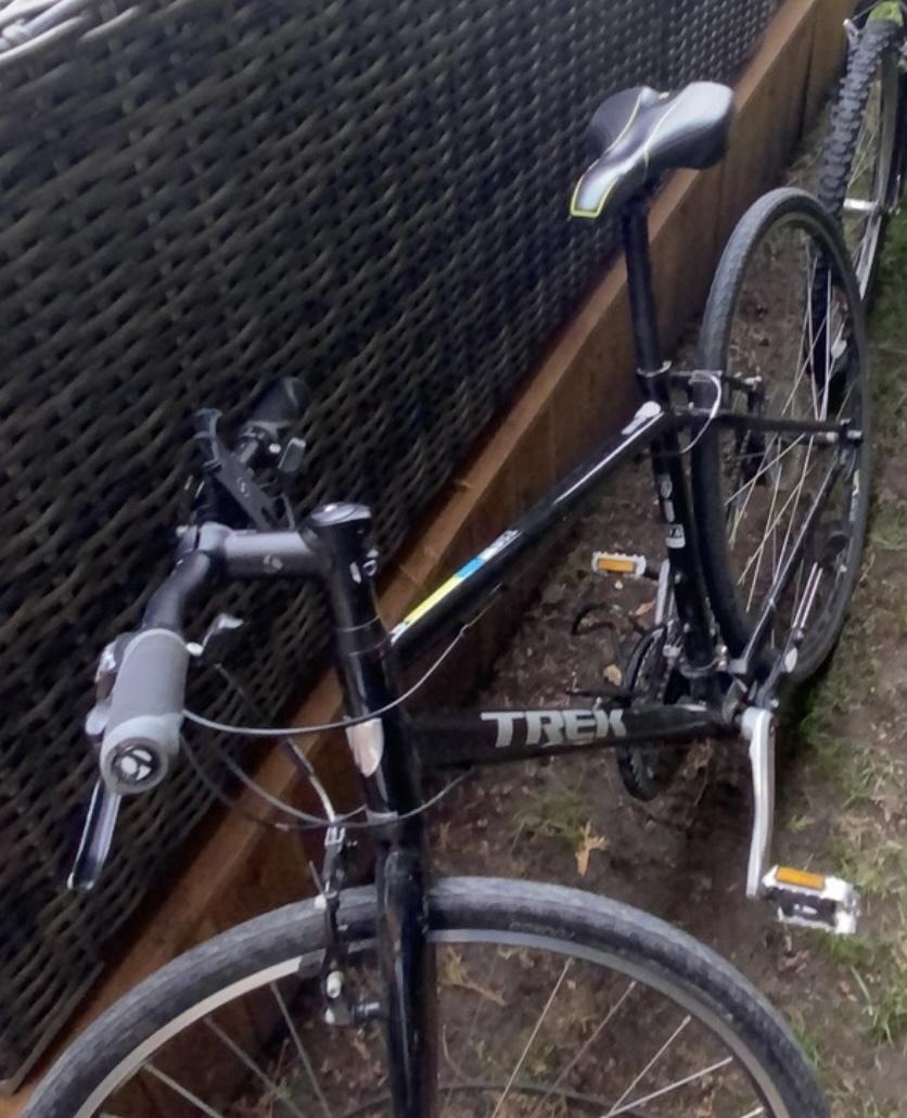 2015 Trek 7.2 Black and Green