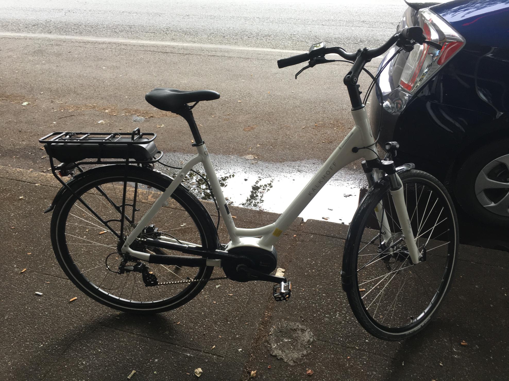 2018 Kalkhoff Voyager Move B8 Wave White and Black