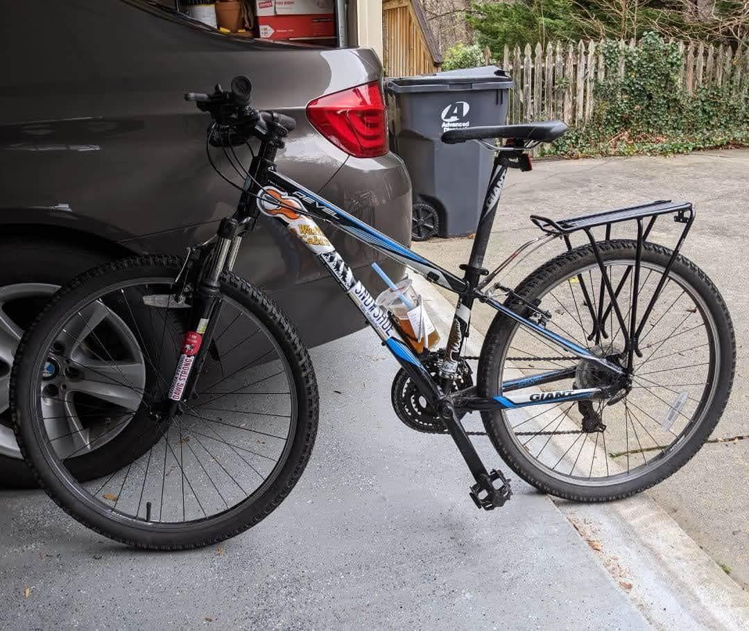 Giant Revel 3 Black and Blue