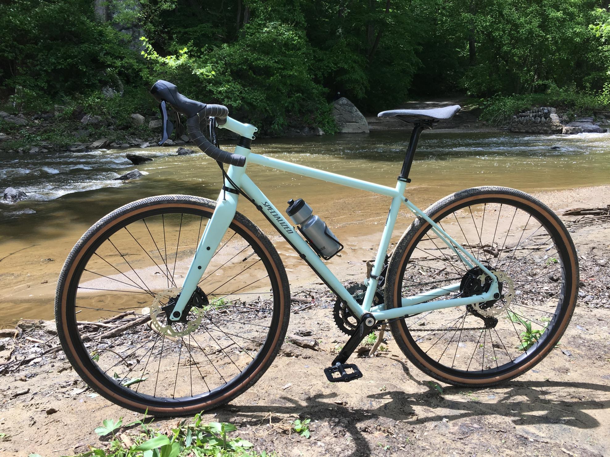 2017 Specialized SEQUOIA ELITE Black and Green