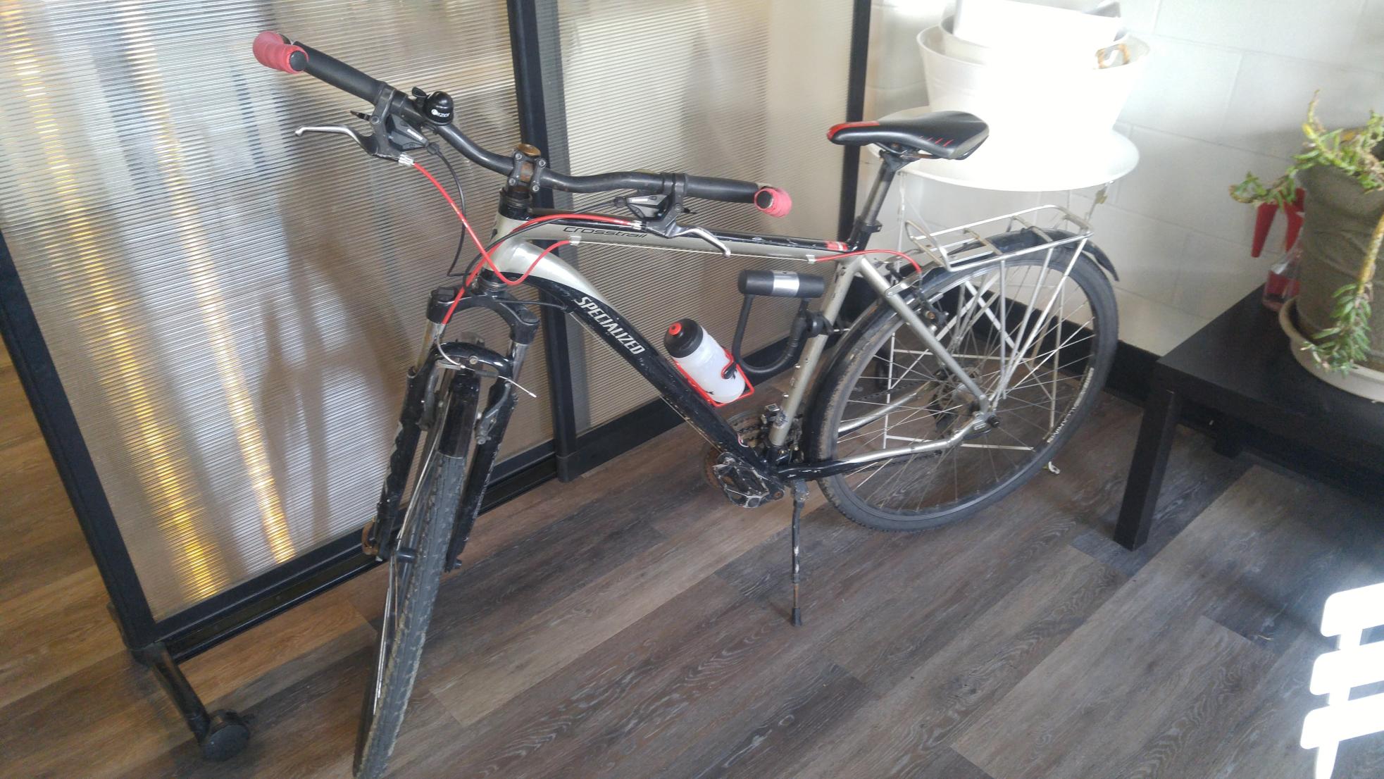 2012 Specialized Crosstrail Black and Silver, gray or bare metal