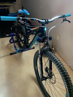 2018 Specialized Stumpjumper st Black and Blue