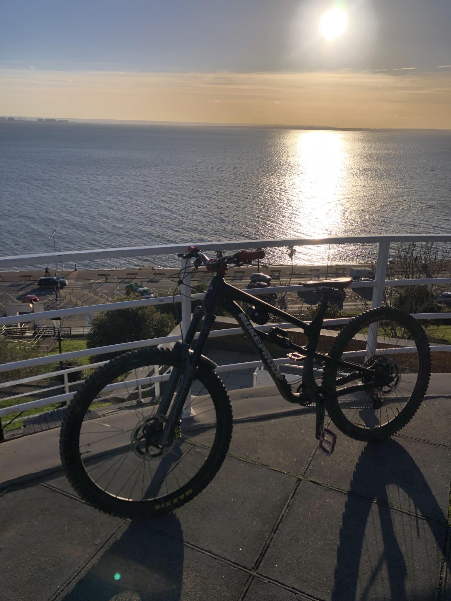 2021 Nukeproof Mega Black