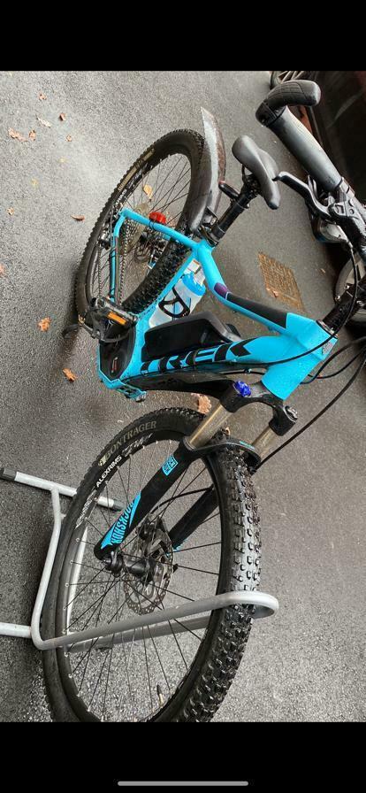 2017 Trek Powerfly 4 Blue