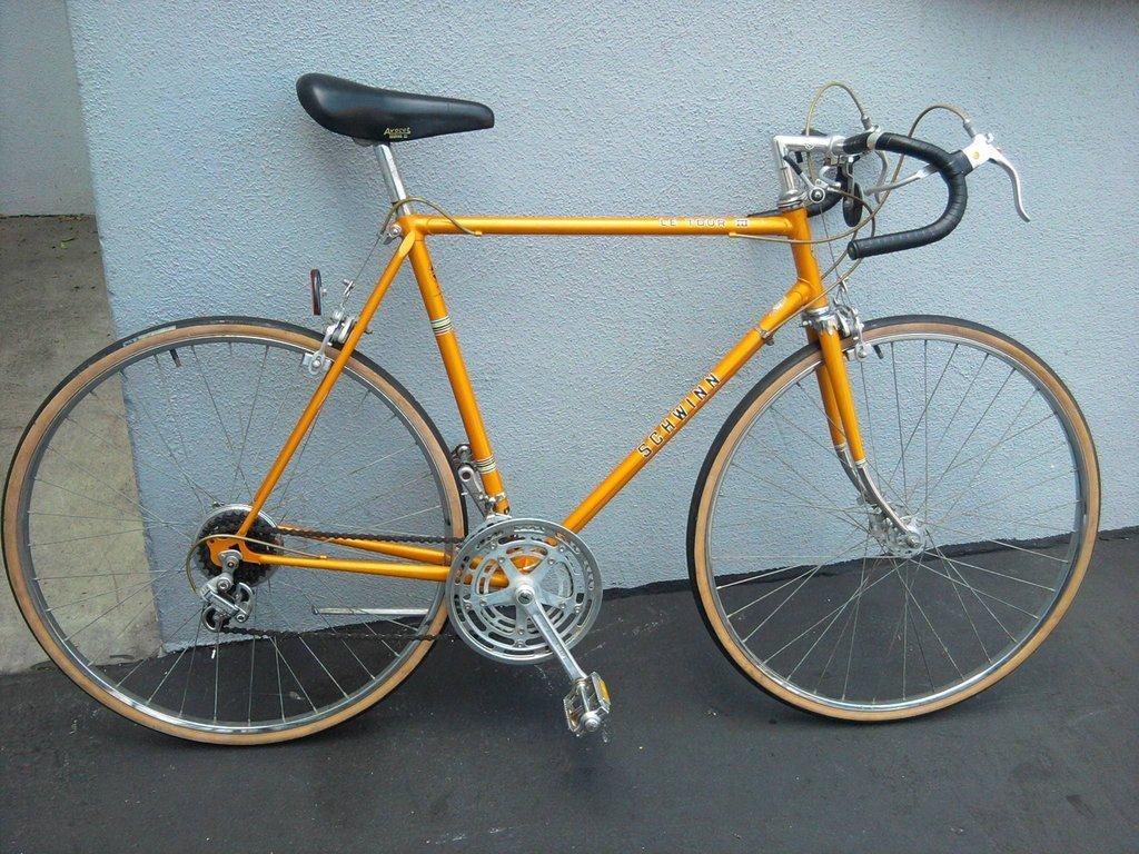 Schwinn Le Tour III  Orange