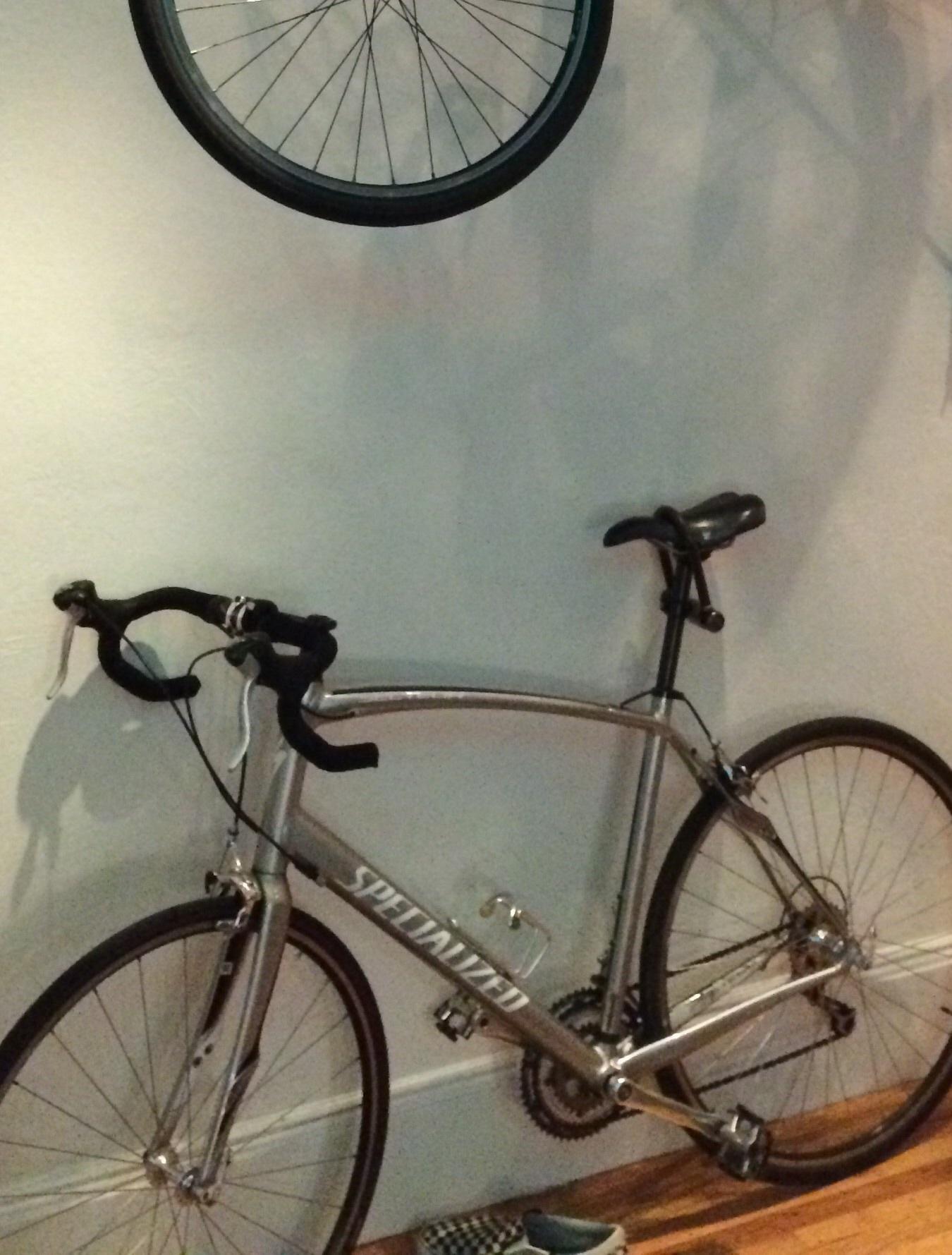 2014 Specialized Secteur Elite Silver or Gray