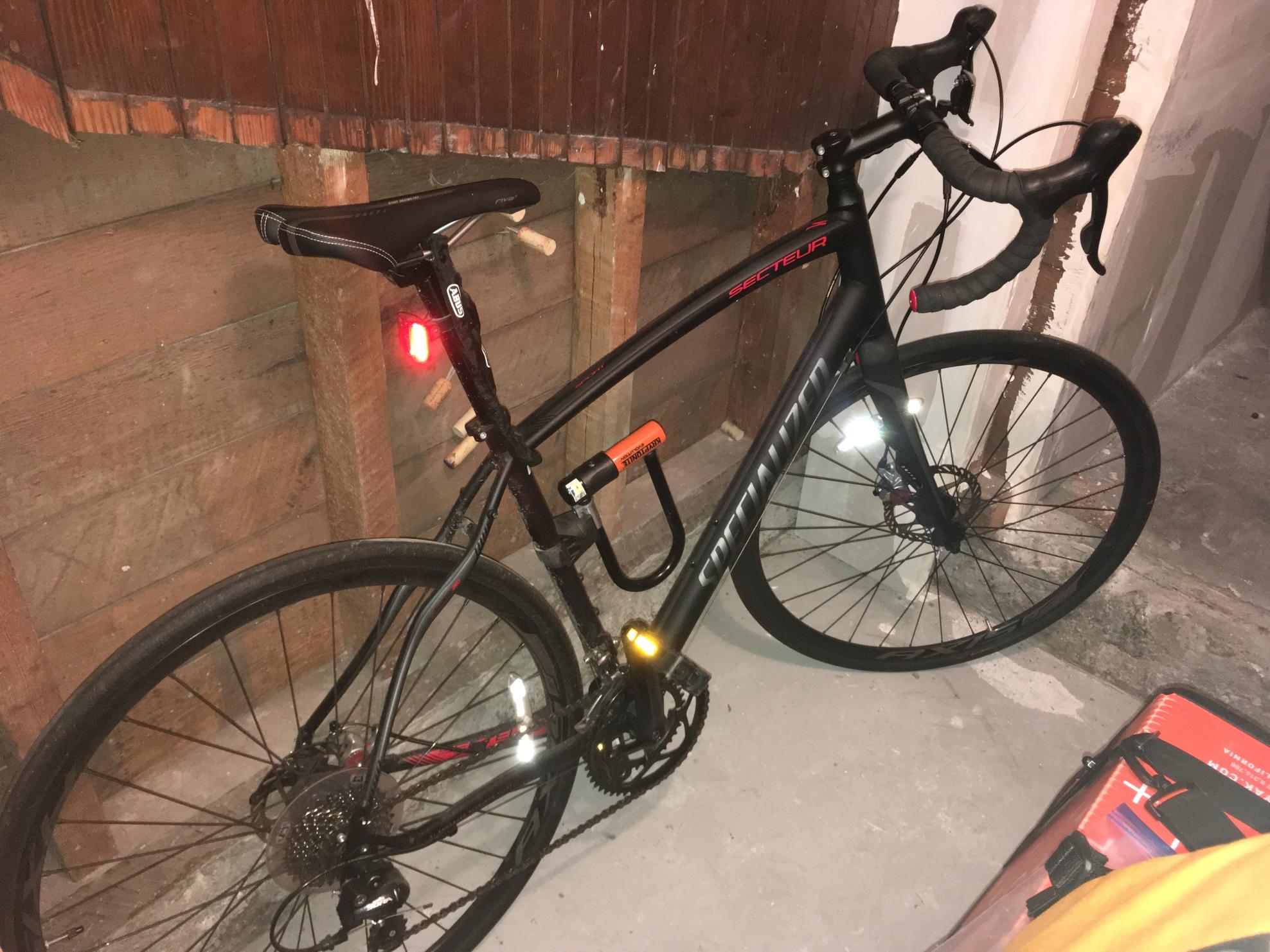 2014 Specialized Secteur Sport Disc Black