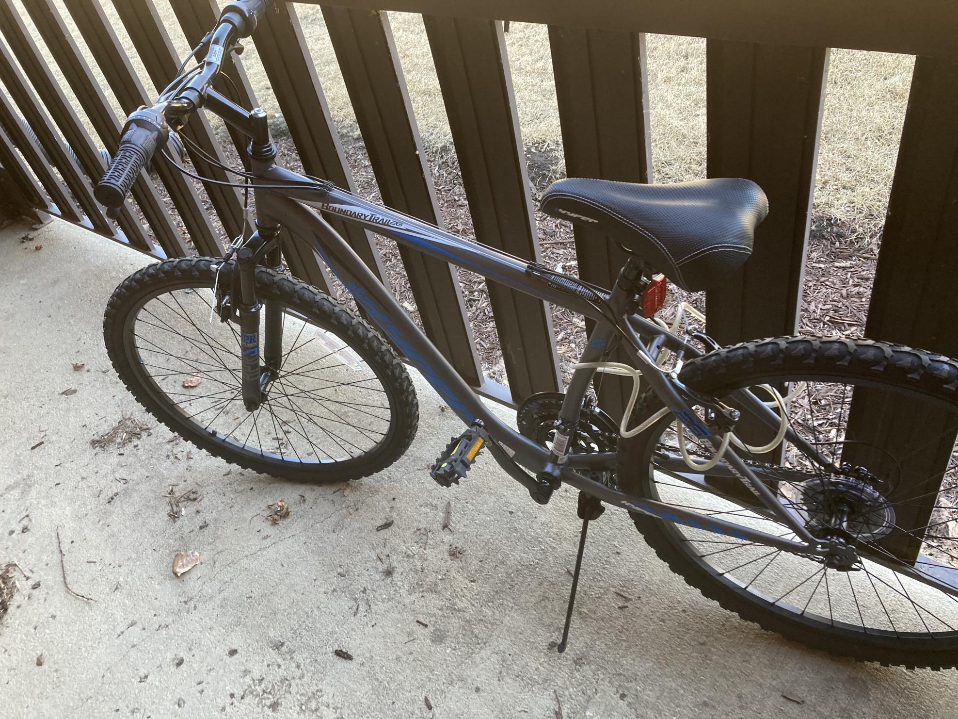 2021 Hyper Bicycles inc 26in hyper boundary trail mtb Silver, gray or bare metal and Blue