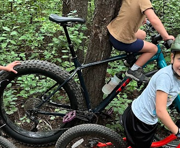 2022 Trek Farley 5 Blue