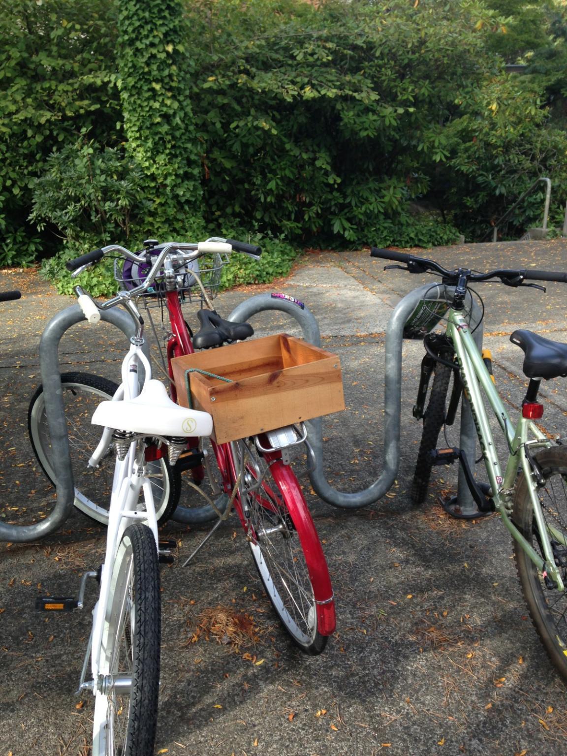 2010 Globe Daily 1 Step Thru  Red