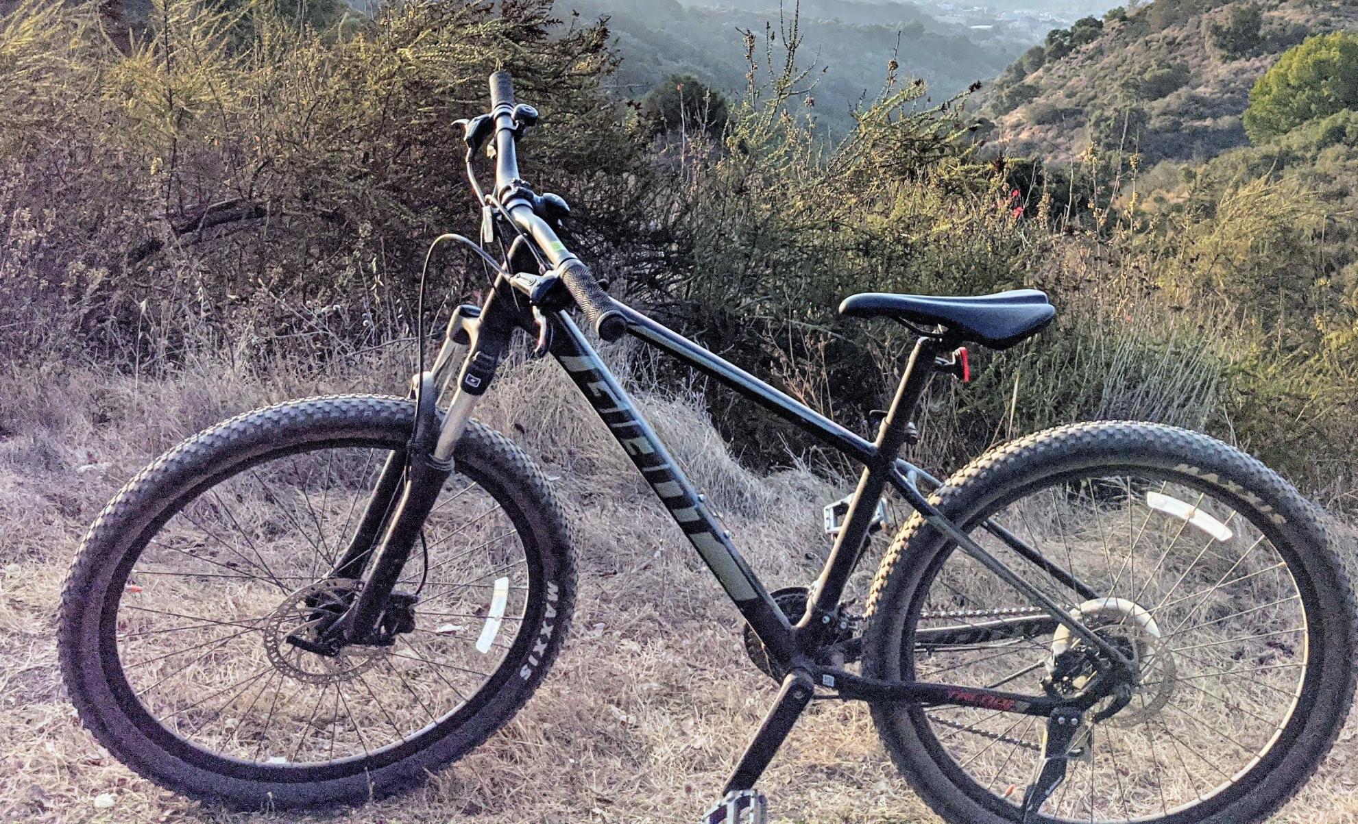 2020 Giant Talon 3 Black and Green