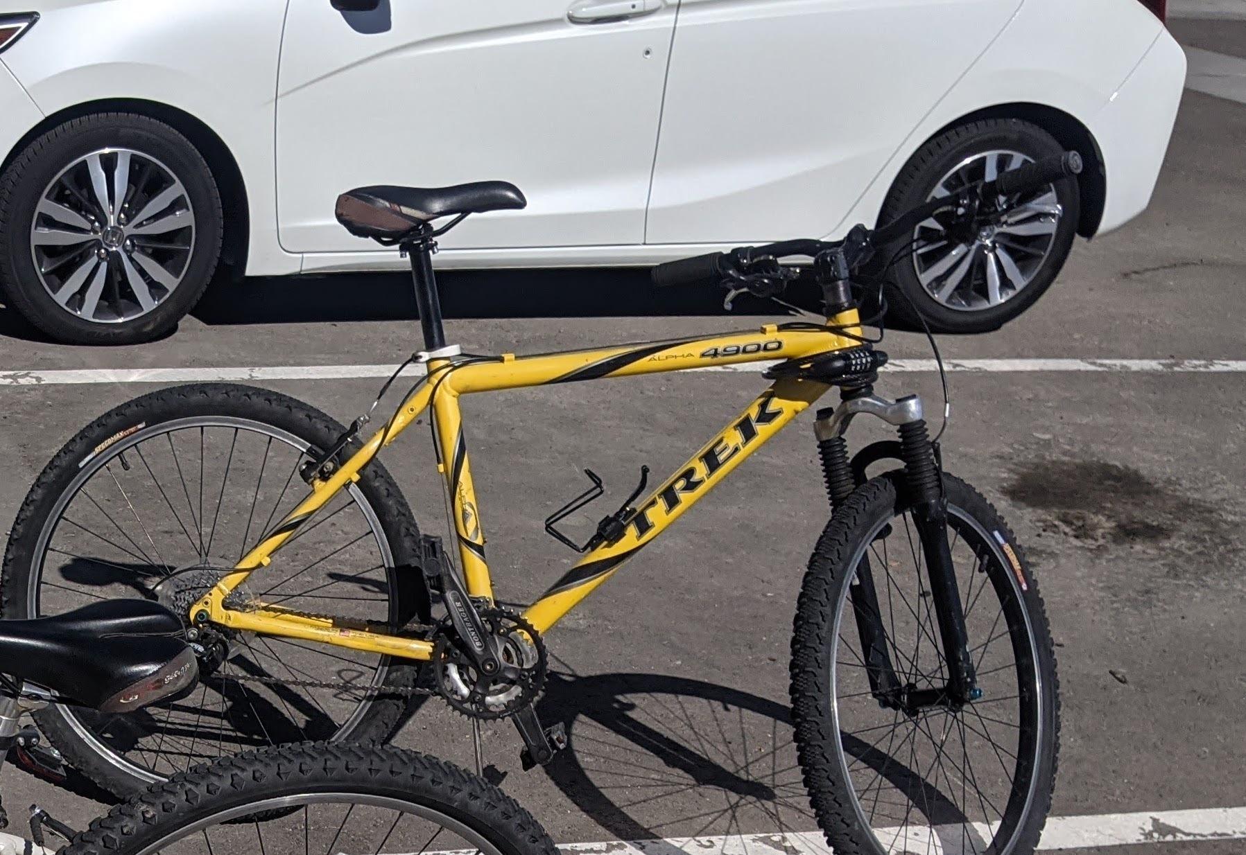 Trek 4900 Yellow or Gold