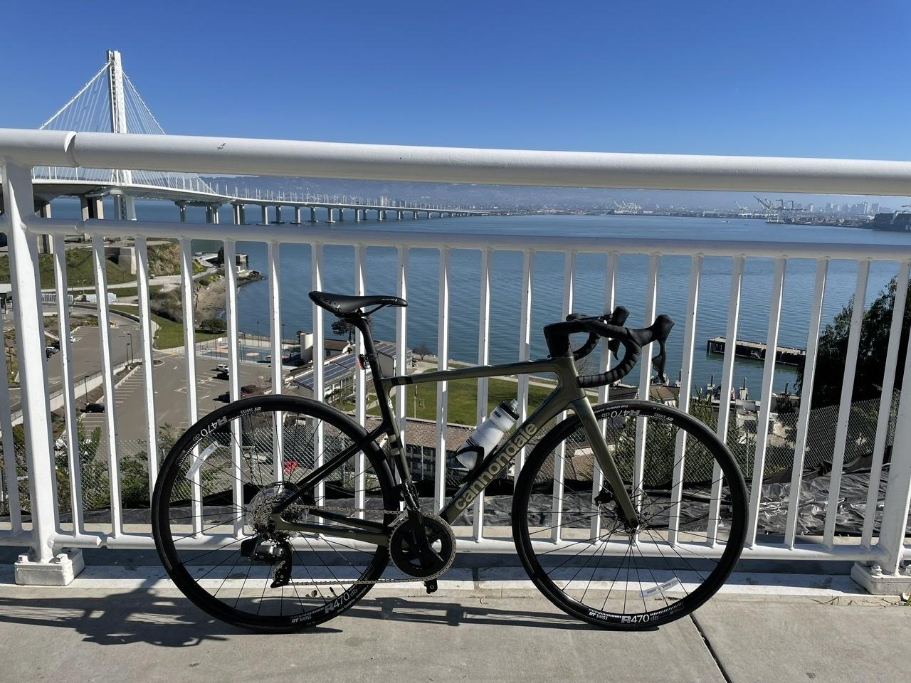 2022 Cannondale SuperSix Evo Green and Black