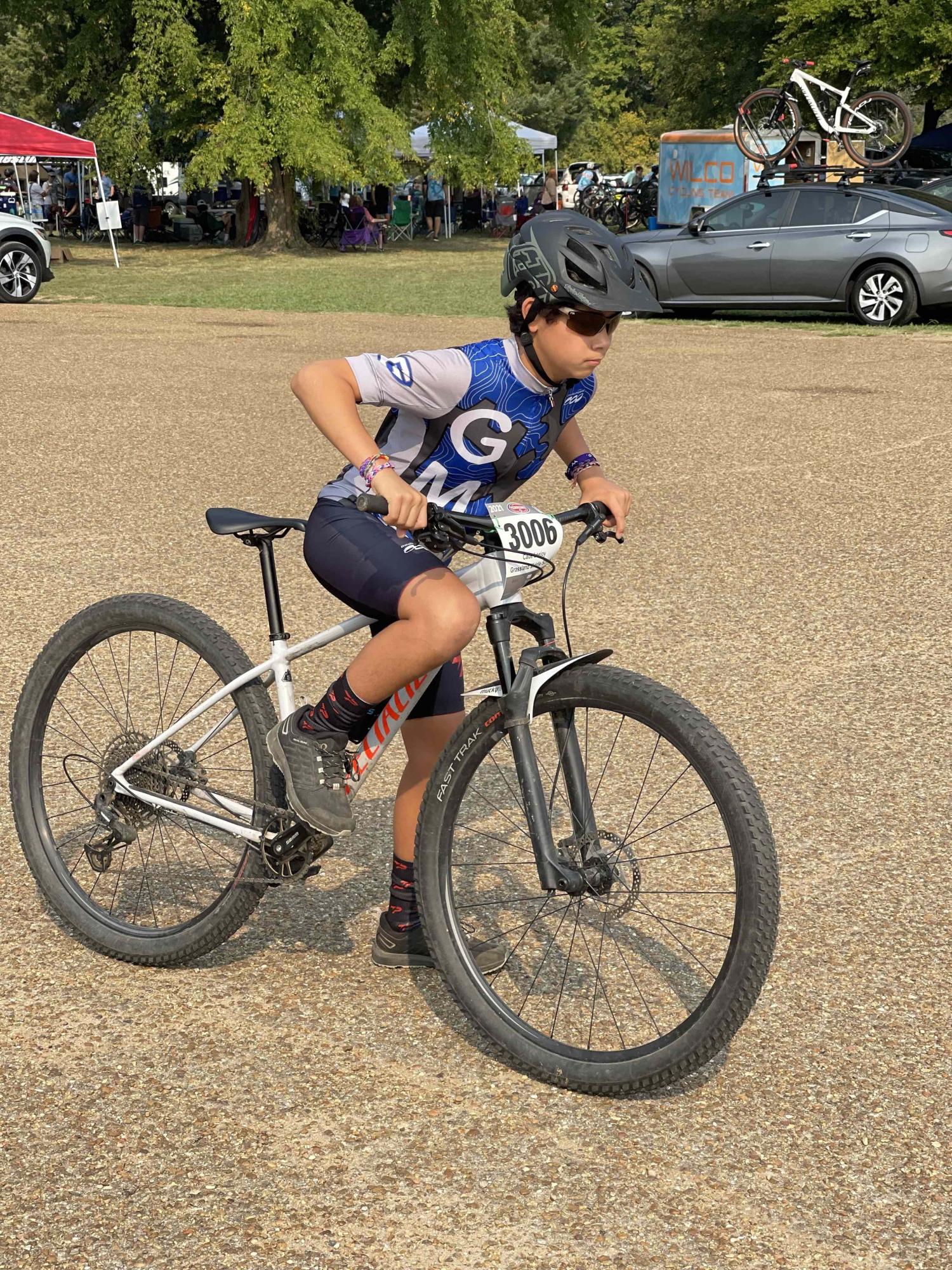 2019 Specialized Chisel Comp Silver, gray or bare metal