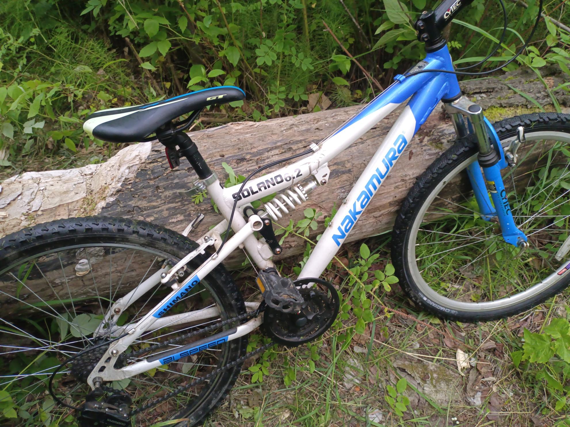 Nakamura Solano 6.2 White, Blue, and Black