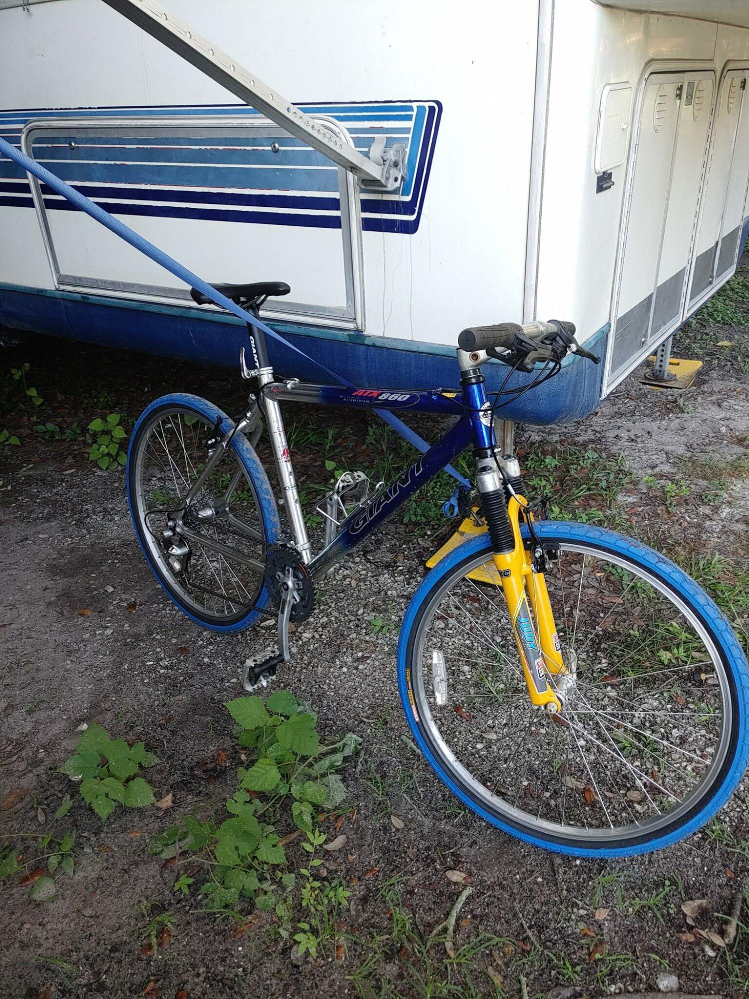 1998 Giant ATX 860 Blue