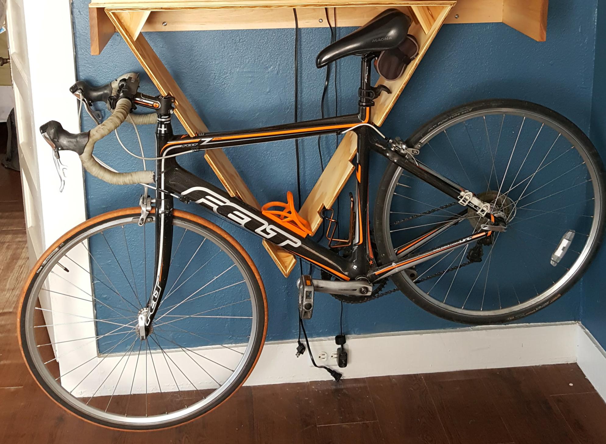 Felt Z6 Black and Orange