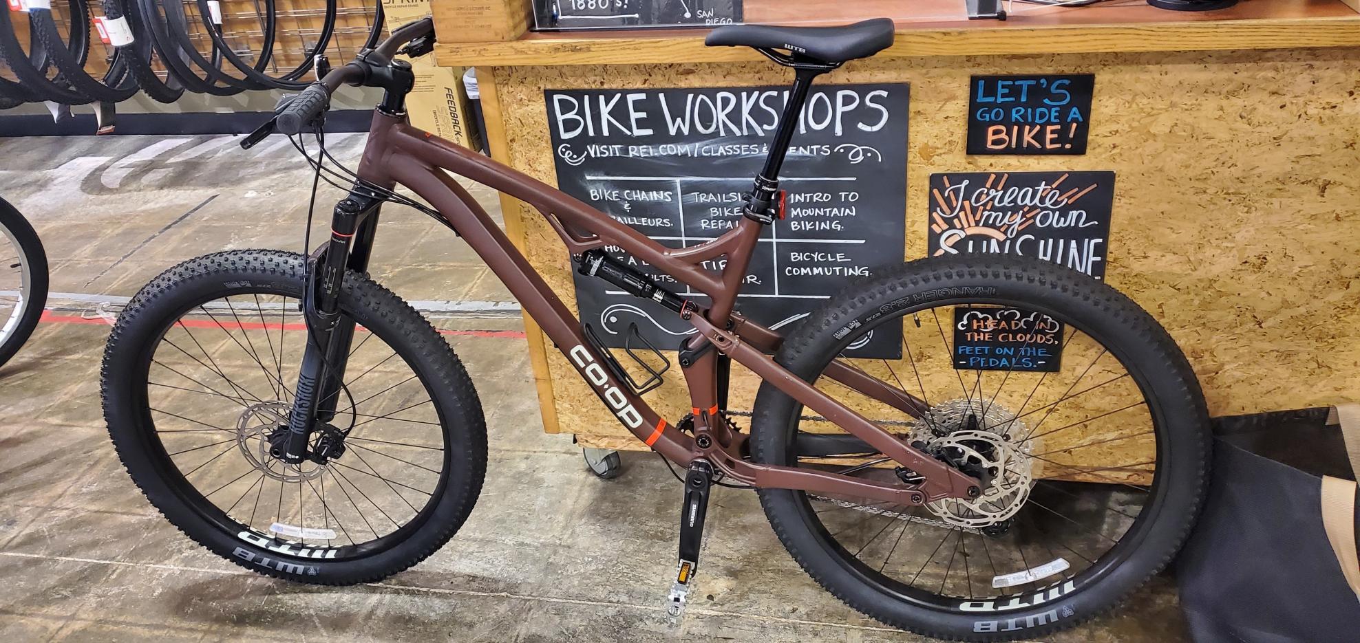 2021 REI Large Frame MTB 3.1 Brown