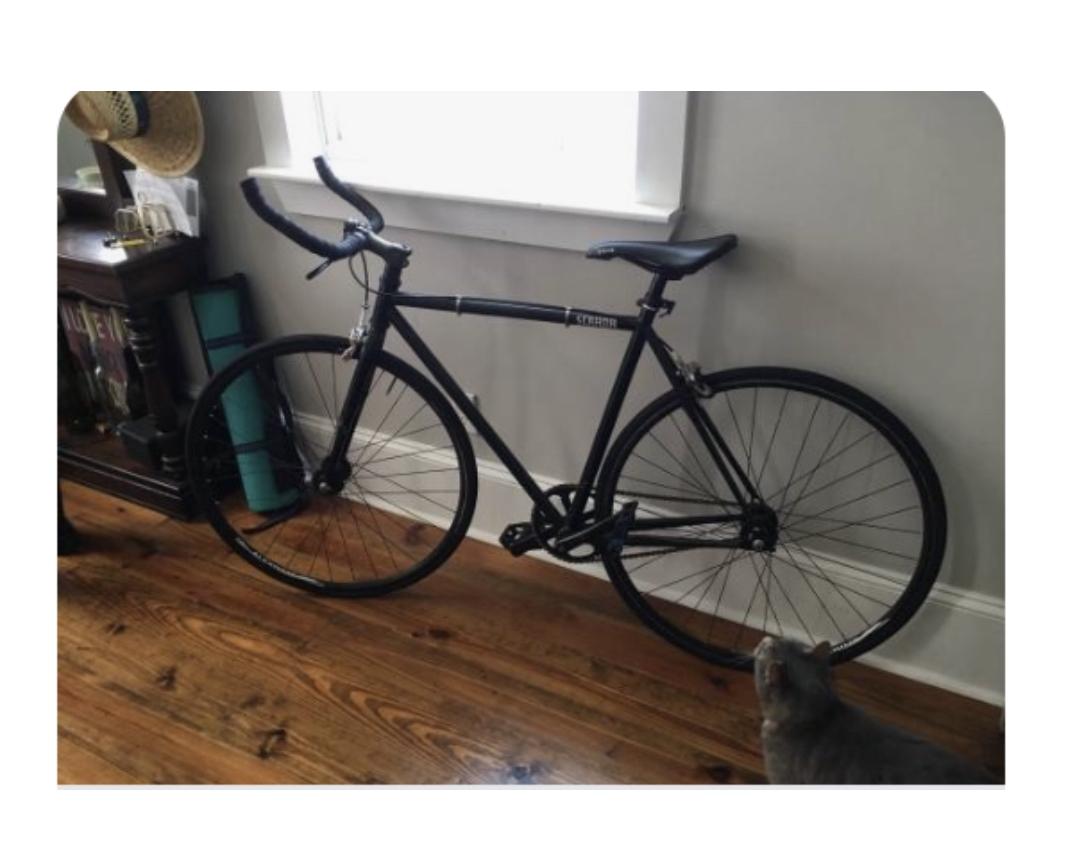 2022 Strada Custom Black