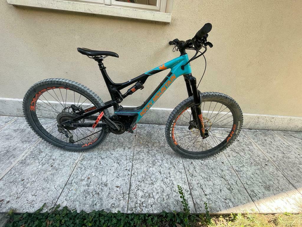 2018 Rocky Mountain Bicycles RM0RMEM2EAEAL0085 Blue