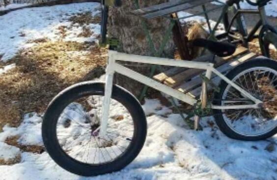 Subrosa Subrosa White and Green