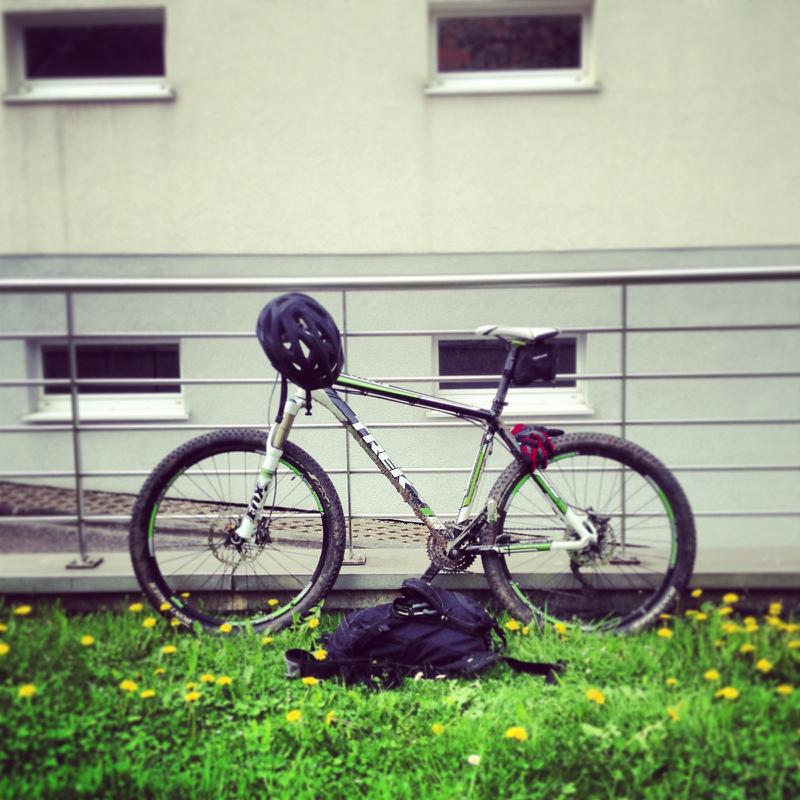 2012 Trek Serie 8000  White and Green