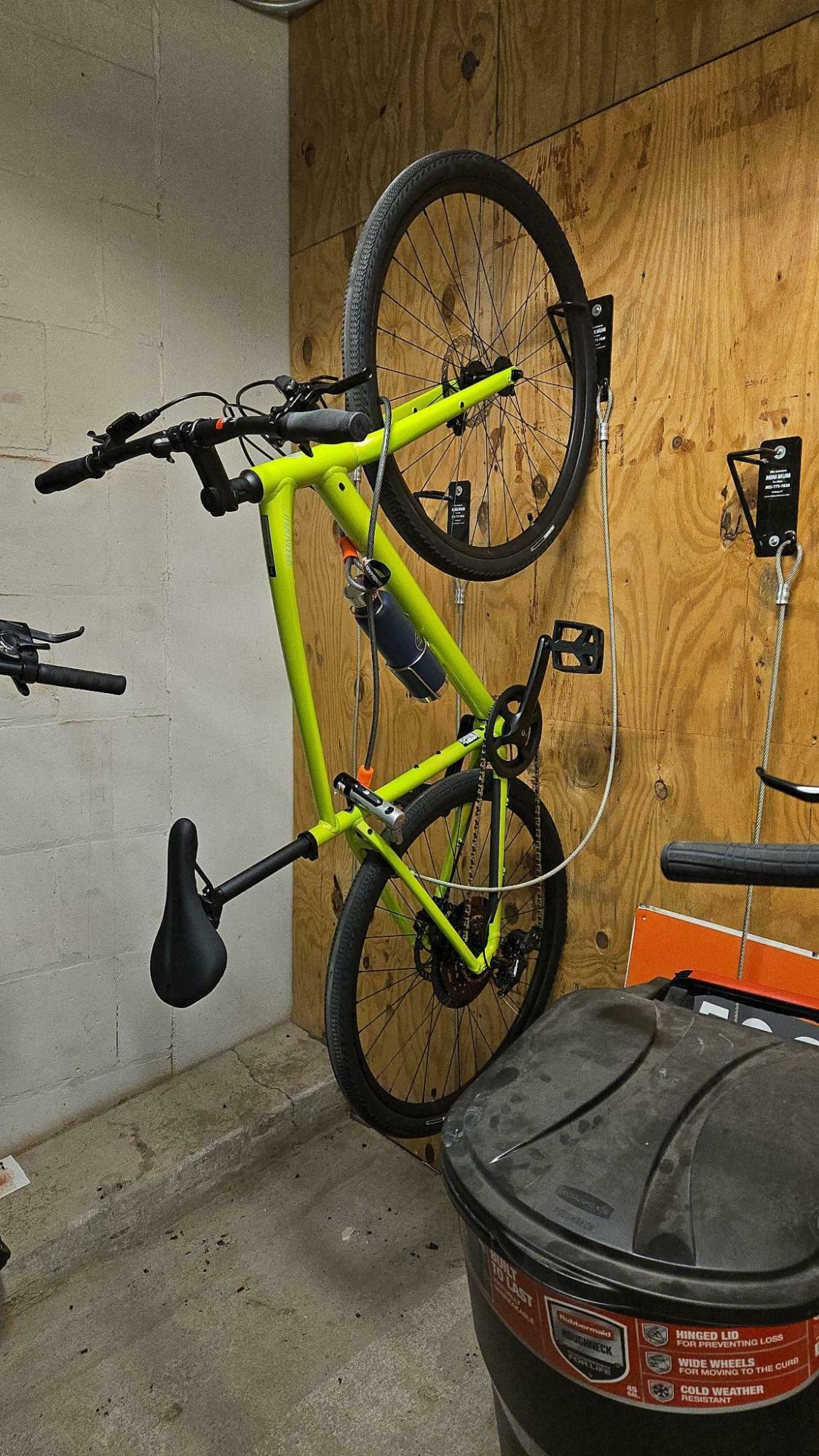 2024 Specialized Sirrus X 2.0 Yellow or Gold
