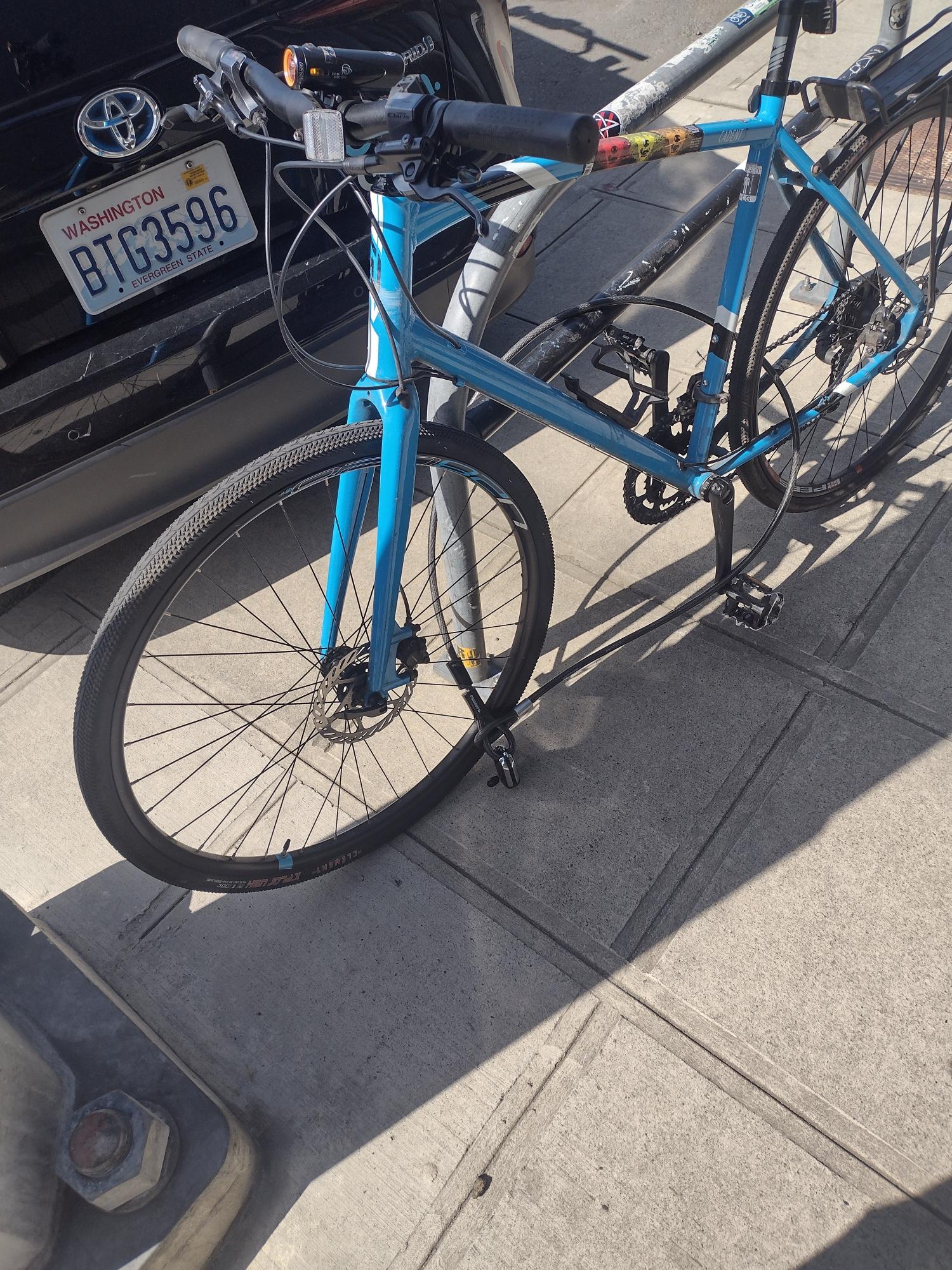 2017 Raleigh Cadent 3 Hybrid Blue