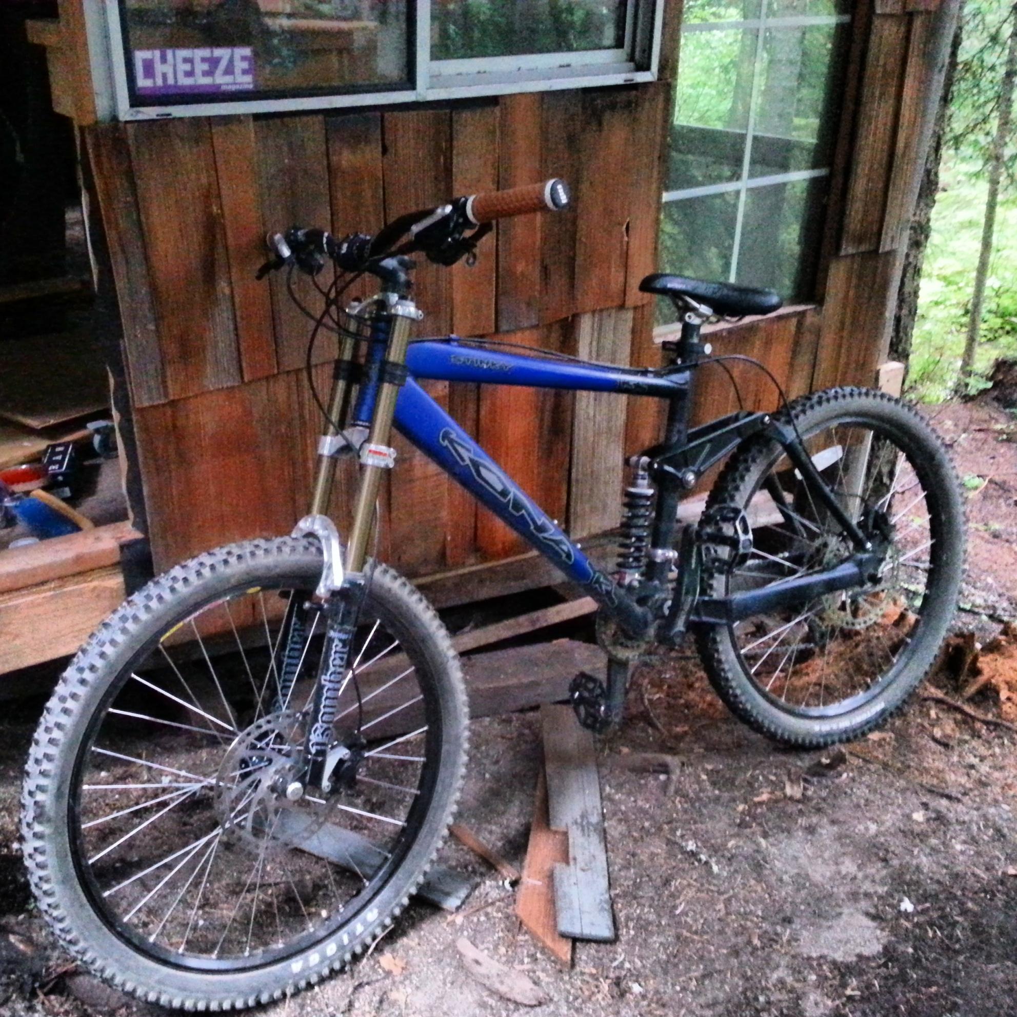 2015 Kona stinky Blue and Yellow or Gold