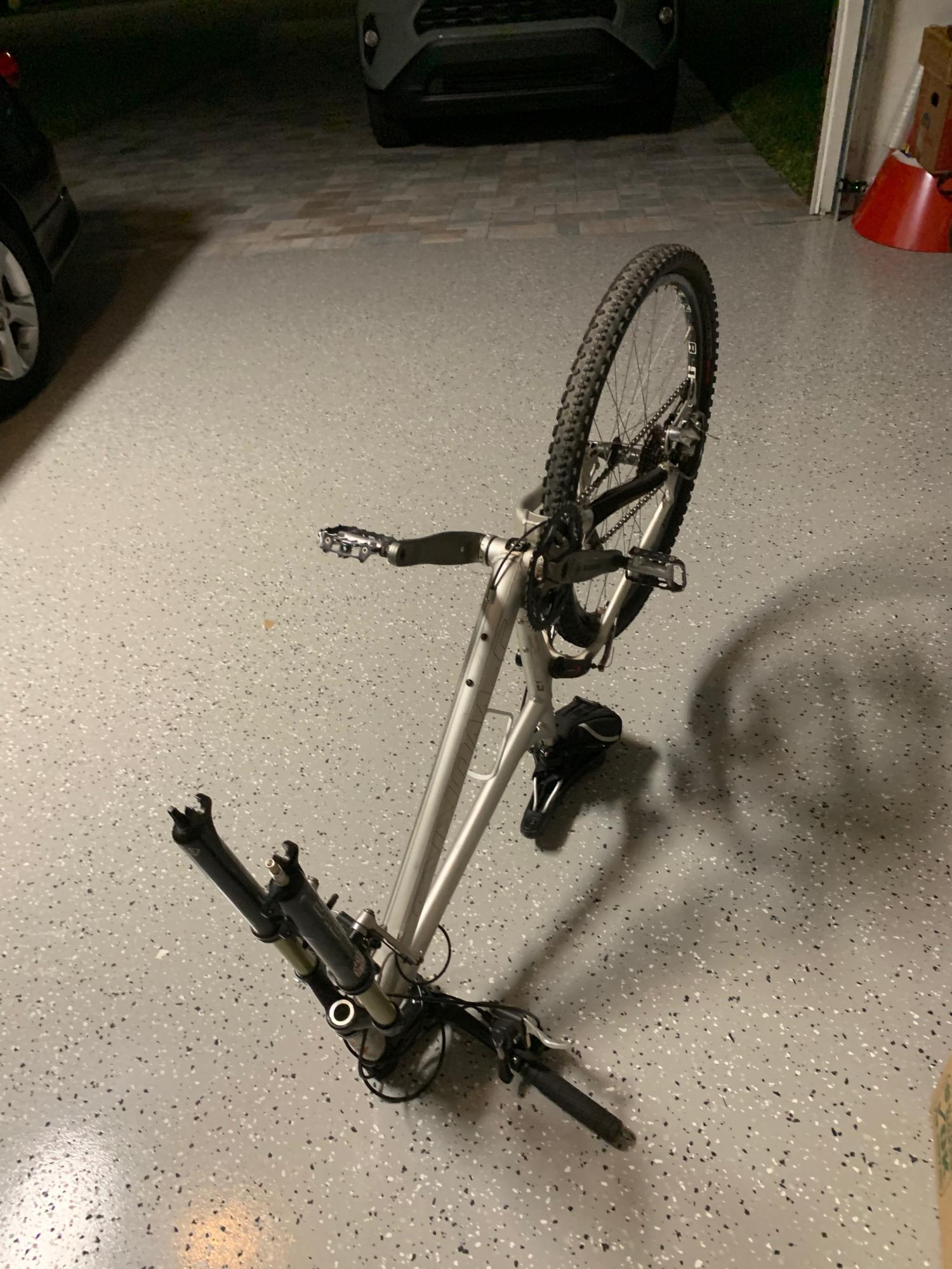 Specialized S-Works Epic Silver, gray or bare metal