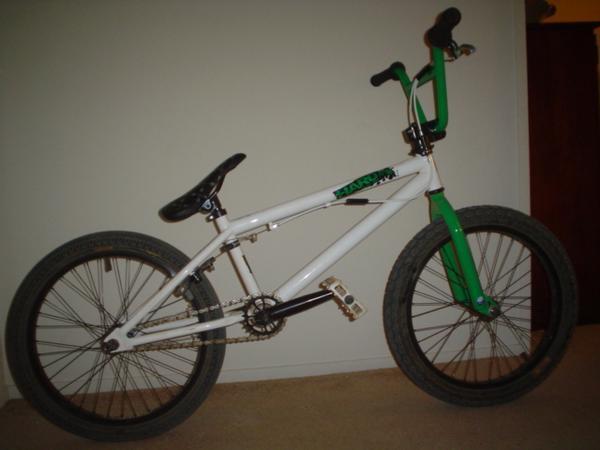 2008 Haro 20221  Black