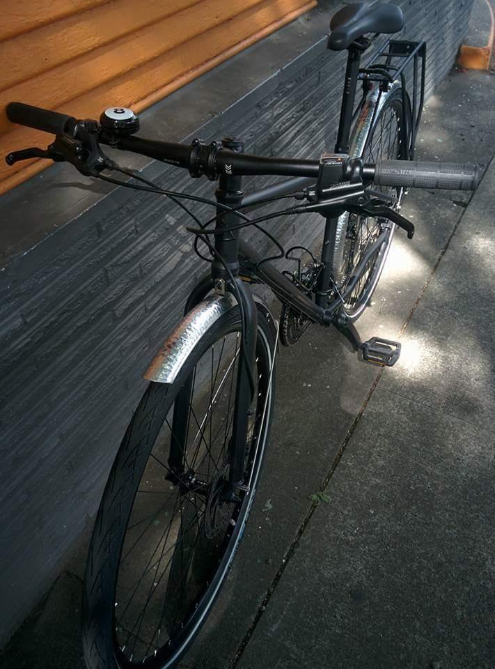 Marin Bikes Muirwoods Deluxe Black