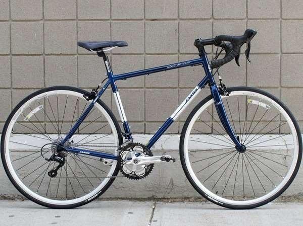 2013 Jamis Satellite Comp  Blue and White