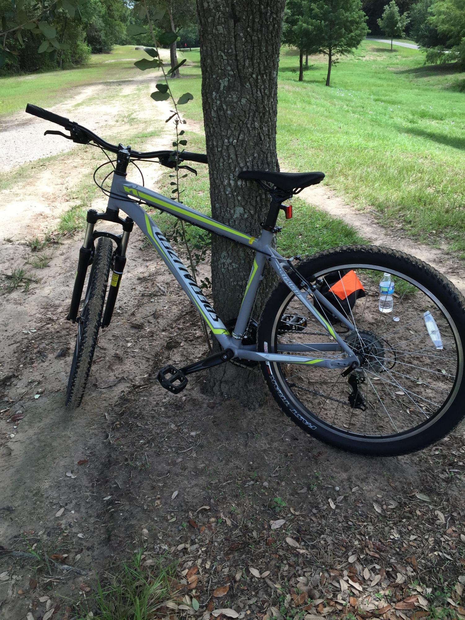 2015 Specialized Hardrock Silver or Gray, Yellow or Gold, and White