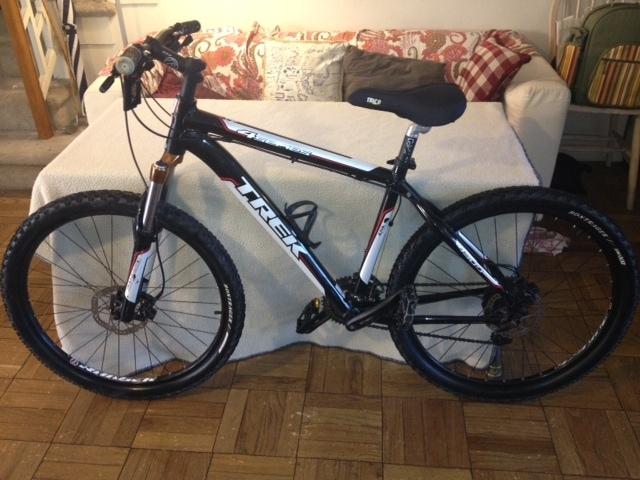 Trek 4-series  Black