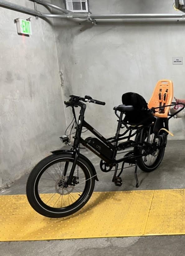 2022 Rad Power Bikes Rad Wagon 4 cargo bike (rear storage) Black